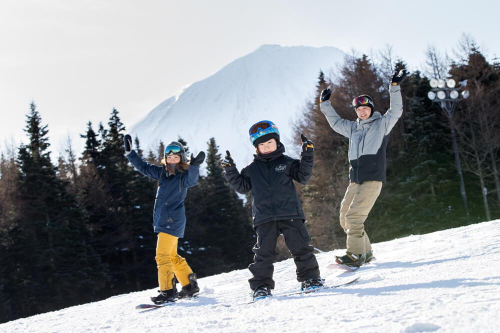 家族で冬の富士山を遊びつくそう！河口湖周辺レジャー情報！