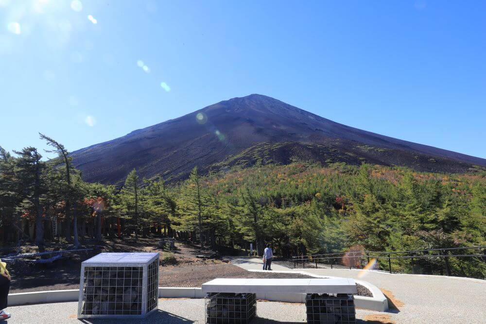 富士山五合目へ行こう！観光におすすめの吉田口五合目の見所は？