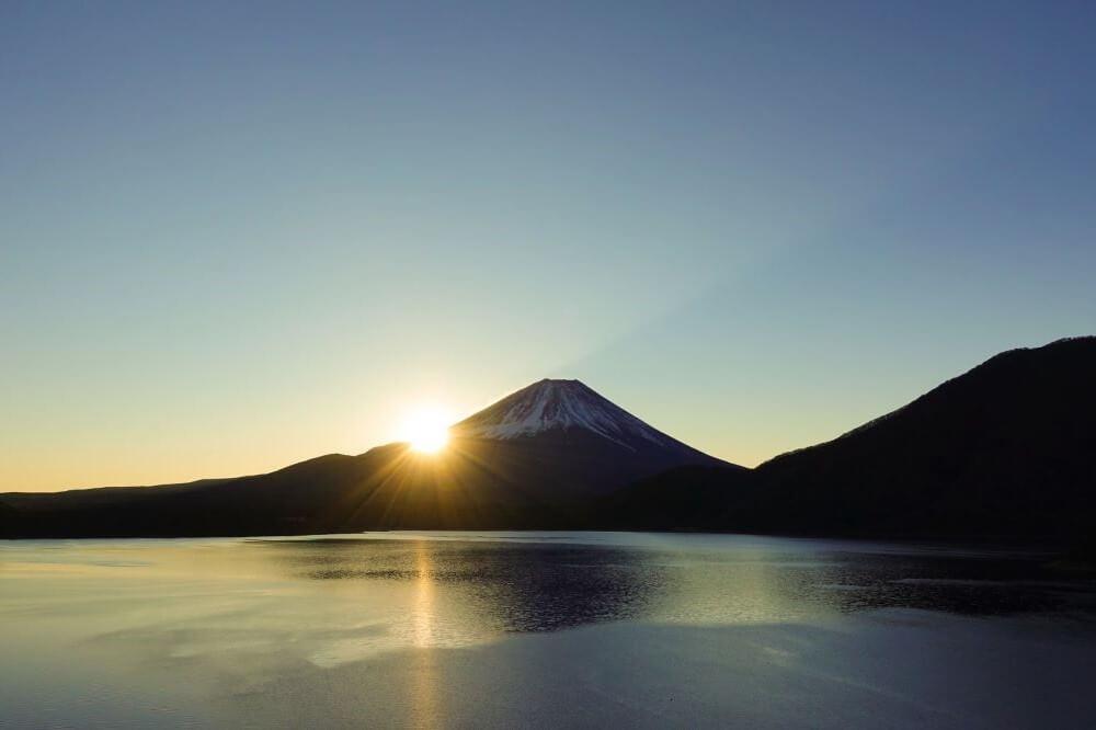 富士山に昇る幻想的な日の出を見よう！おすすめ撮影スポットまとめ