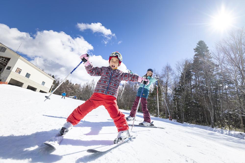 【2026年版】スキー持ち物完全ガイド|忘れ物ゼロで快適な雪山へ