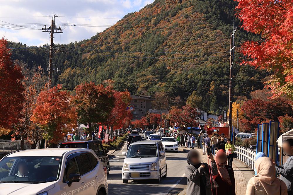 河口湖の混雑を避けるには?時期・時間帯・回避ルートを解説